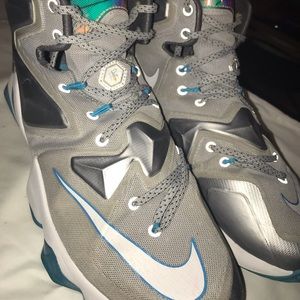 Size 10.5 Nike Lebron 13 Blue Lagoon